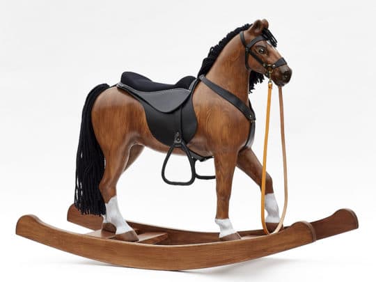 Schaukelpferd aus Kiefernholz, Sitzhöhe 53 cm